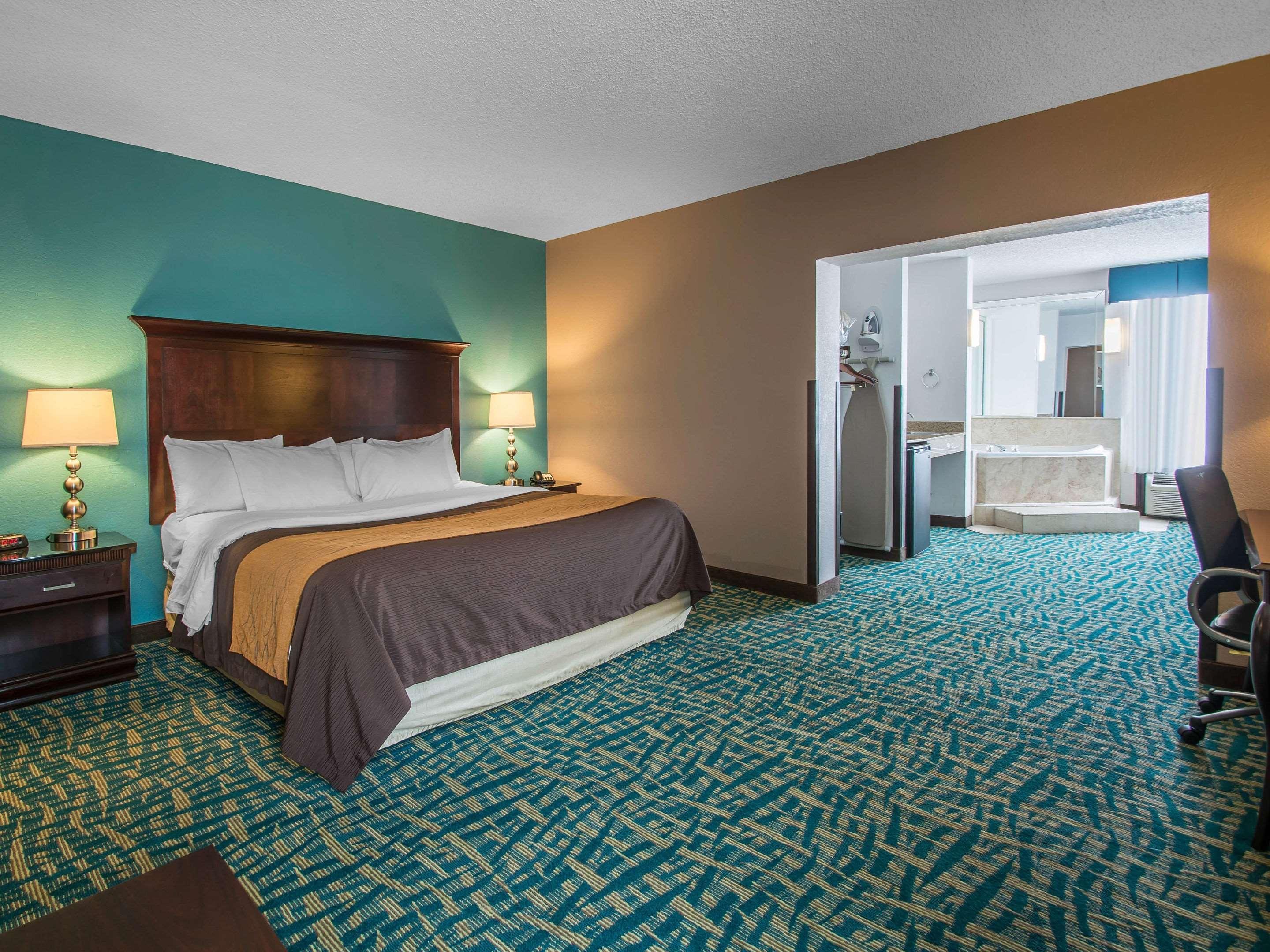 Comfort Inn & Suites Fort Lauderdale West Turnpike Lauderdale Lakes Exterior foto